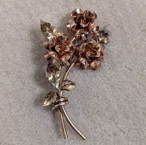 Vintage Krementz Rose Flower Bunch Bouquet Brooch Pin Two Tone